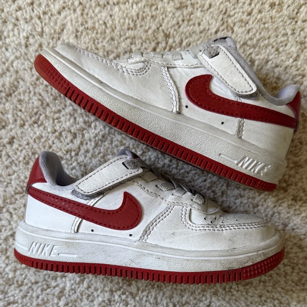 Nike Kids White and Red Sneakers - Picture 5 of 7